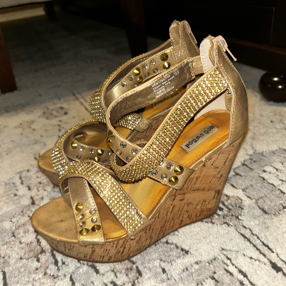 Not Rated wedge stud sandals size 6.5